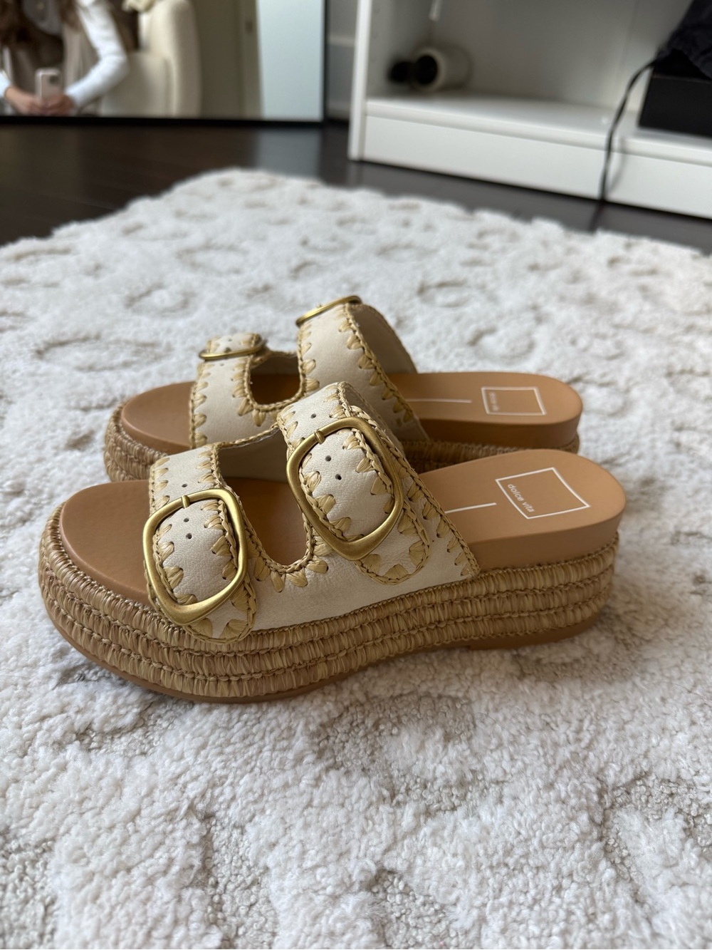Dolce Vita Wanika Sand Nubuck Platform Sandals *never worn brand new*